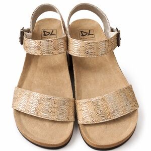 Dirty Laundry Gold Sandals
